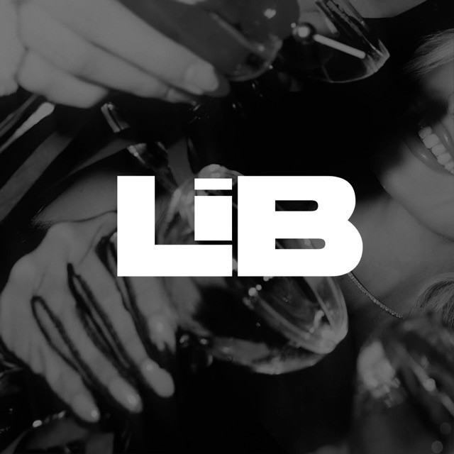 Flyer de LIB SÁBADO 31.10 ESPECIAL HALLOWEEN🎃